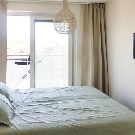 Residentie Estelle Met Uniek Zeezicht De Panne